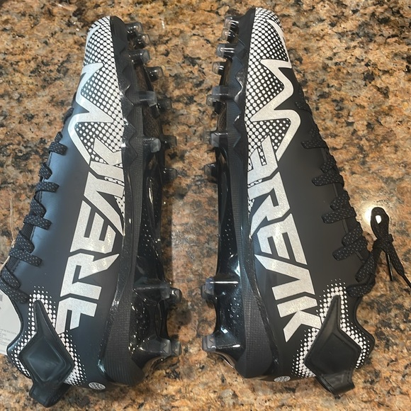 Adidas Freak Cleats Men’s 12 - Picture 5 of 7